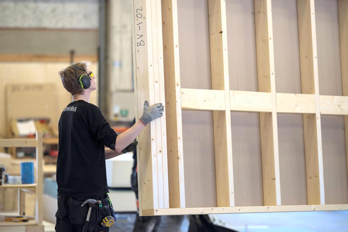 Jörnträhus Husbyggesett Prefabrikkerte trehus Husfabrik Jörn webb 01